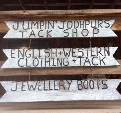 Jumpin-Jodphurs-Tack-Shop-logo